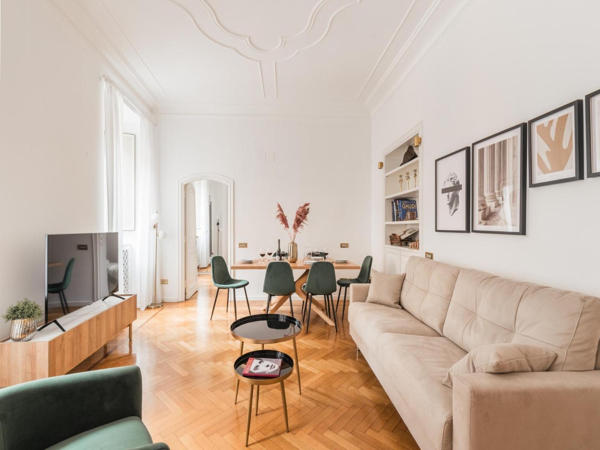 The Rent - Splendid Three-bedroom Near The Trevi Fountain Apartment Rome
